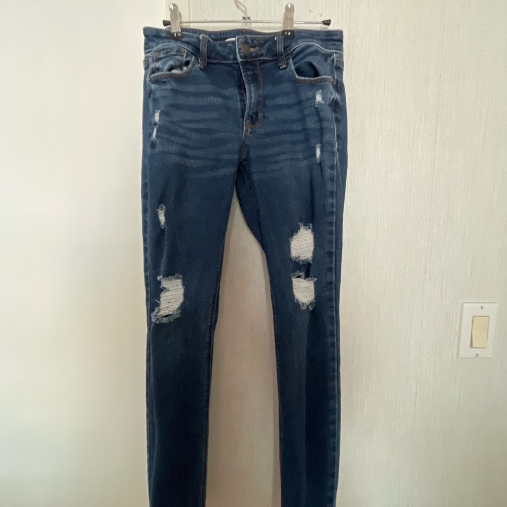 Women's Distressed Blue Jeans